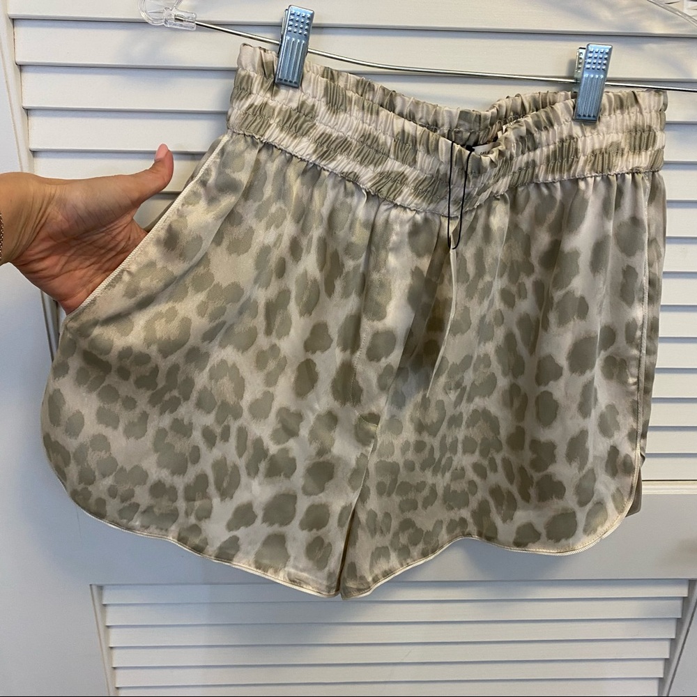 ❌SOLD❌Zara | silk shorts